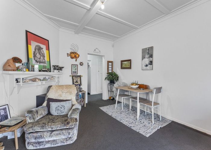  at 8 Holyoake Street, Whanganui East, Whanganui, Manawatu / Whanganui