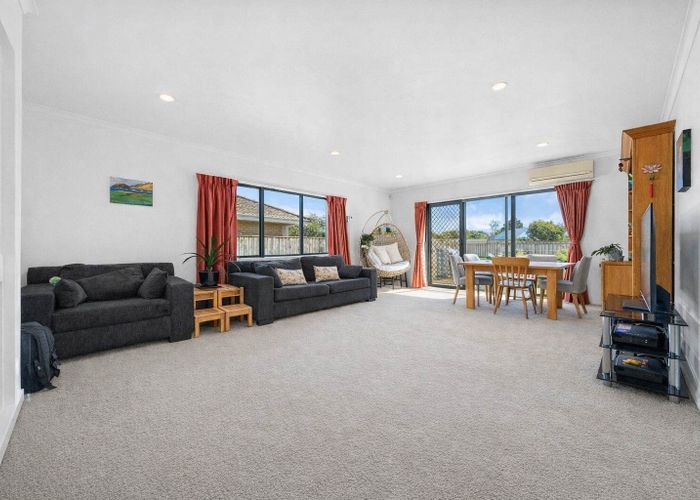  at 2 Benville Place, Royal Oak, Auckland City, Auckland