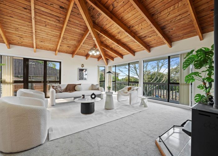  at 8 Moorgreen Heights, Torbay, Auckland