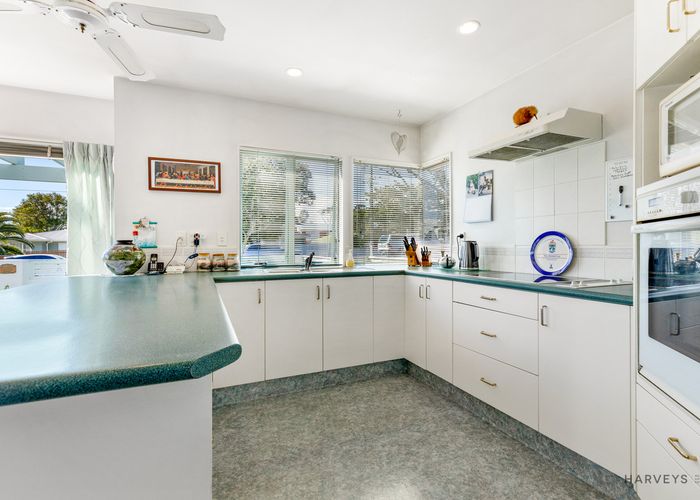  at 1/447 Blockhouse Bay Road, Blockhouse Bay, Auckland