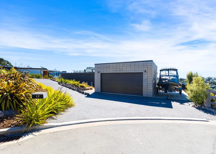  at 17 Ridgeway Place, Richmond Hill, Christchurch