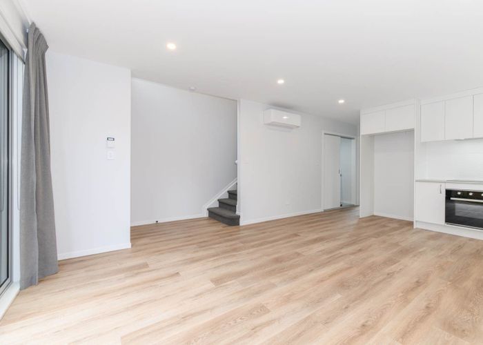  at 2/61 Glenview Road, Glen Eden, Waitakere City, Auckland