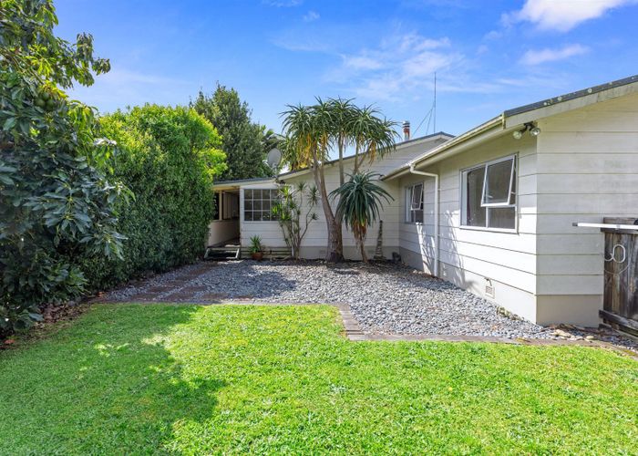  at 21 Redmond Street, Judea, Tauranga