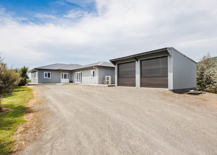  at 52 Highland View Drive, Tokomaru, Horowhenua, Manawatu / Whanganui