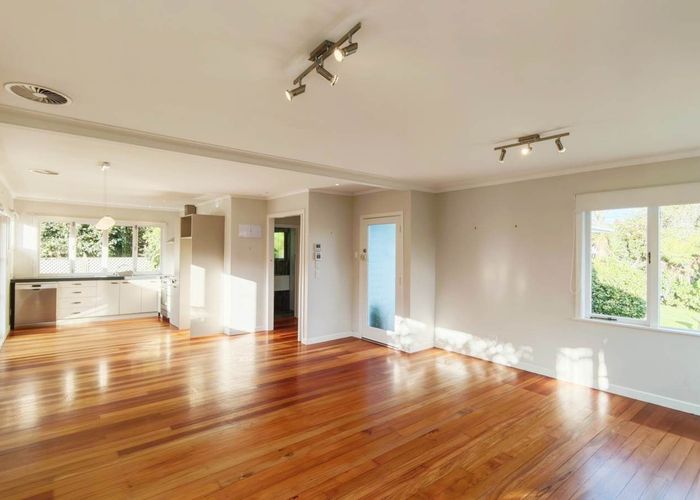  at 25 Richards Avenue, Forrest Hill, North Shore City, Auckland