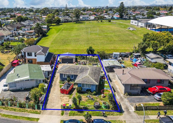  at 8 Woburn Street, Mangere East, Auckland