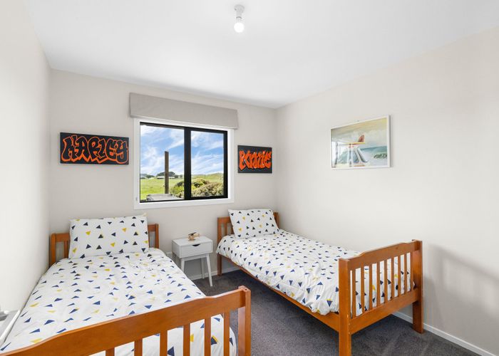  at 7 Sand Dune Grove, Waikawa Beach, Manakau