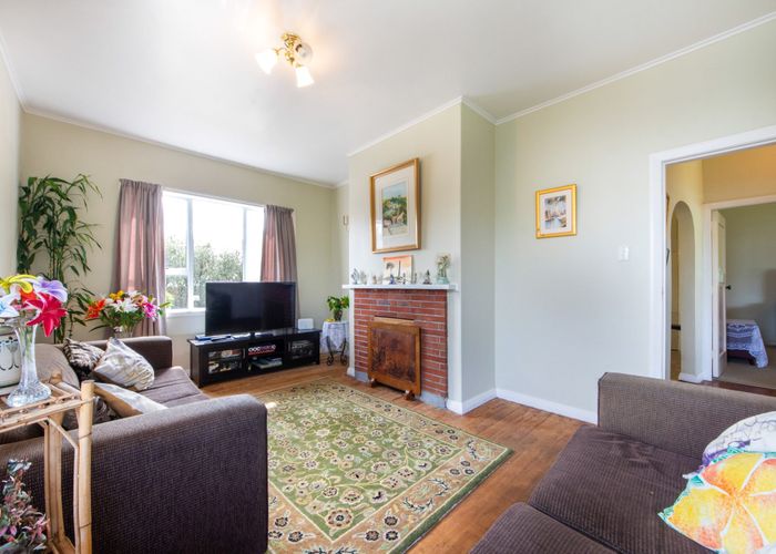  at 71 Premier Avenue, Point Chevalier, Auckland