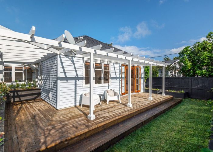  at 7a Nelson Avenue, Northcote Point, North Shore City, Auckland