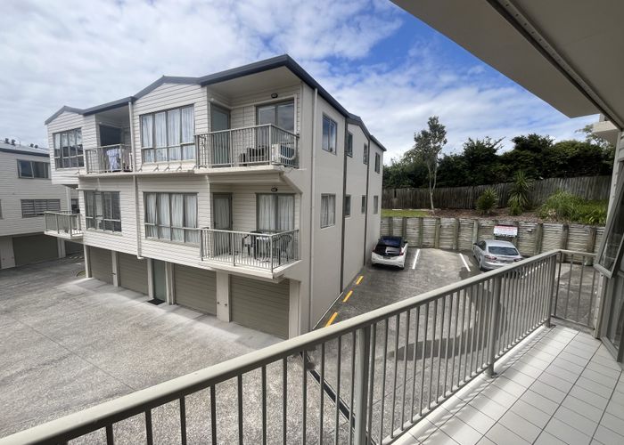 at 34/120 Beach Haven Road, Beach Haven, North Shore City, Auckland