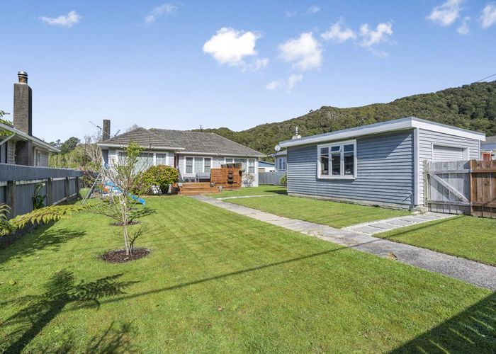  at 11 Kowhai Street, Wainuiomata, Lower Hutt