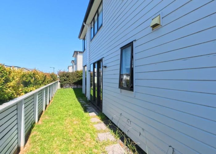  at 11 Pihoihoi Place, Hobsonville, Waitakere City, Auckland