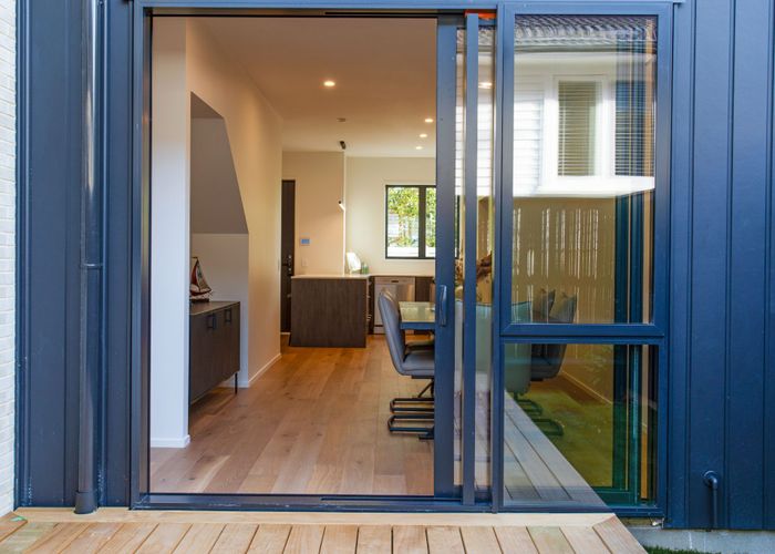  at 3/17 Sandspit Road, Cockle Bay, Auckland