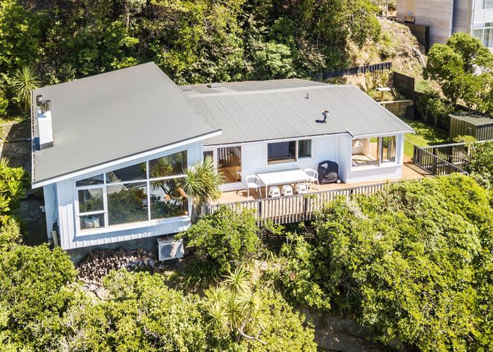  at 156 Derwent Street, Island Bay, Wellington