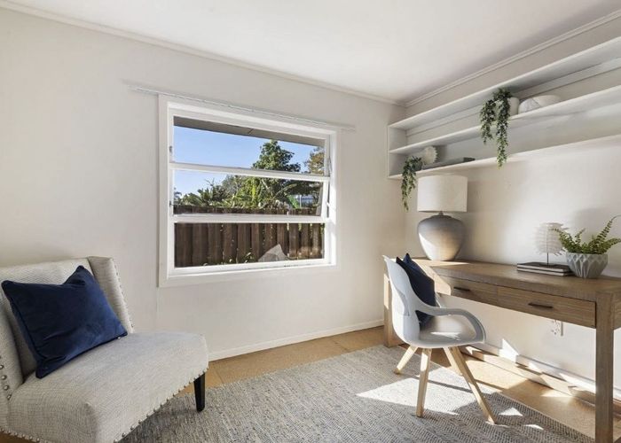  at 8 Saratoga Avenue, Herne Bay, Auckland