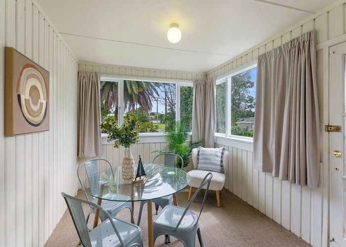  at 8 The Avenue, Otaki Beach, Kapiti Coast, Wellington