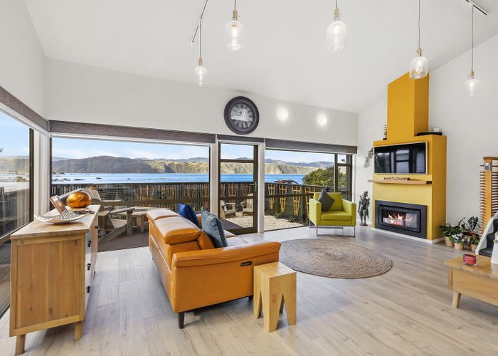  at 118 Breaker Bay Road, Breaker Bay, Wellington
