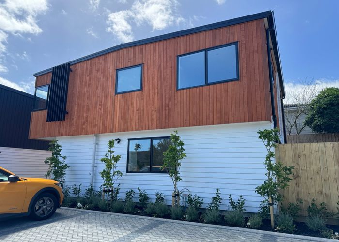  at 19 Windy Ridge Road, Glenfield, North Shore City, Auckland