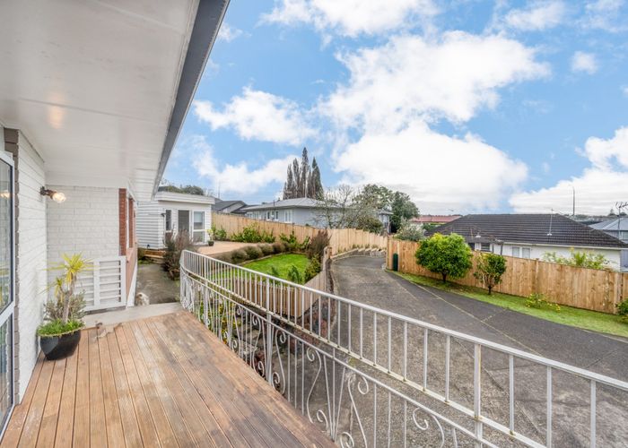  at 90 Union Road, Howick, Auckland