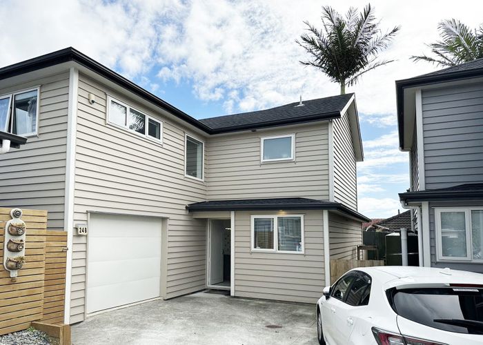 at 24B Fickling Avenue, Mount Roskill, Auckland City, Auckland