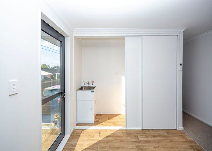  at 1/18 Parker Avenue, New Lynn, Waitakere City, Auckland