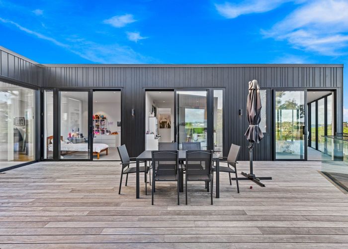  at 10 Lister Street, Point Chevalier, Auckland City, Auckland