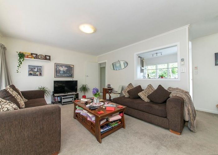  at 4/39 Tawhiri Road, One Tree Hill, Auckland