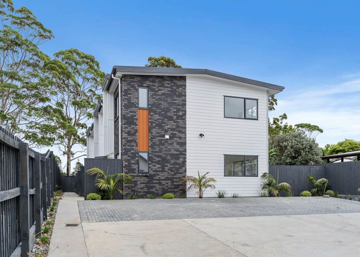  at 5/81 Vodanovich Road, Te Atatu South, Waitakere City, Auckland