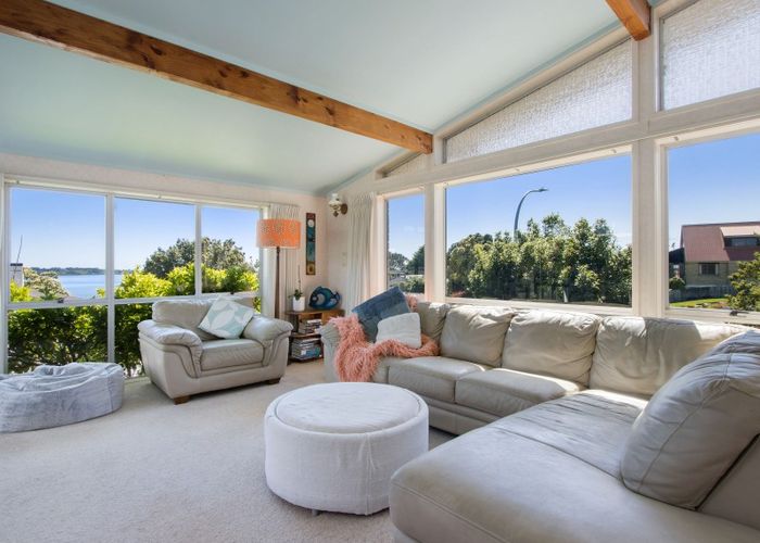  at 5 Moana Drive, Katikati