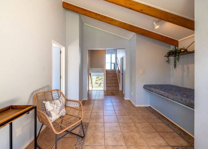  at 8 Dickson Road, Surfdale, Waiheke Island