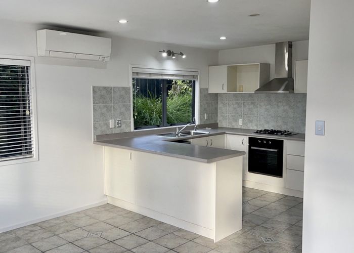  at 90B Pupuke Road, Hillcrest, North Shore City, Auckland