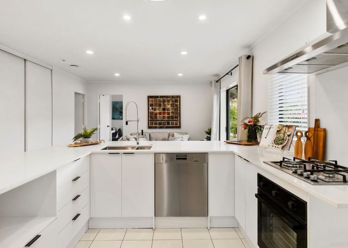 at 53 Riverton Drive, Randwick Park, Auckland