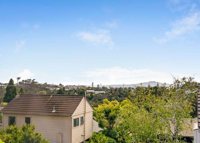  at 15M Roseberry Avenue, Birkenhead, North Shore City, Auckland