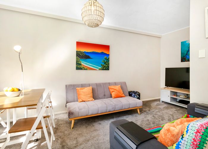  at 2/10 Enfield Street, Wainuiomata, Lower Hutt