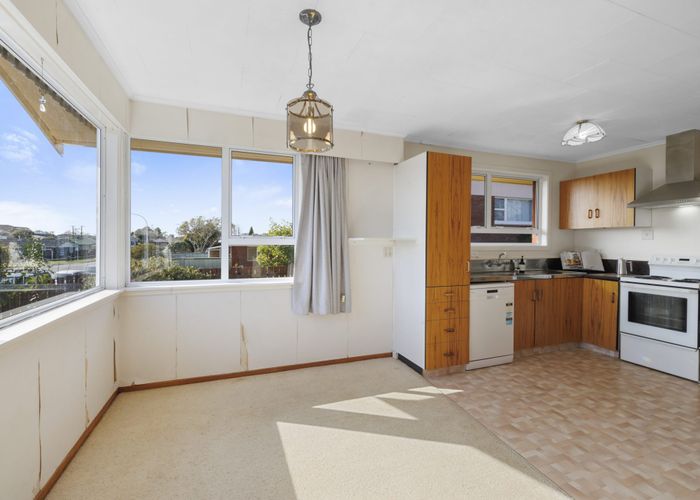  at 11 Cumberland Street, Merrilands, New Plymouth, Taranaki