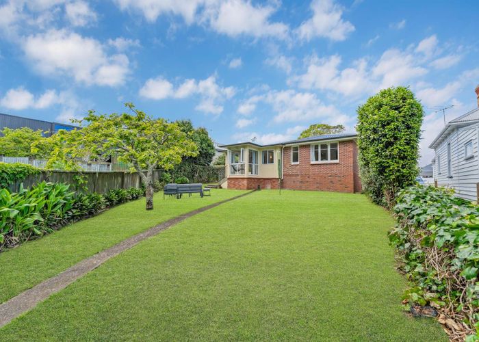  at 19 Green Lane East, Remuera, Auckland City, Auckland