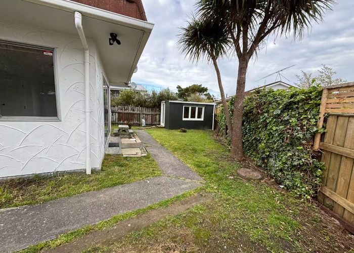  at 4/8a wainui Road, Waiwhetu, Lower Hutt, Wellington