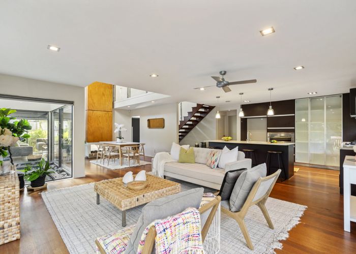  at 48 Newbury Place, Schnapper Rock, Auckland
