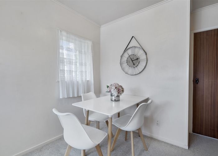  at 4/769 Beach Road, Browns Bay, Auckland