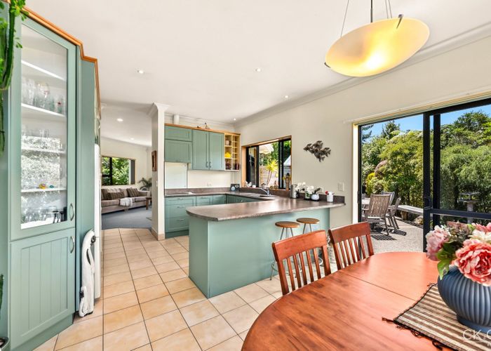  at 8a Garrett Place, Riverstone Terraces, Upper Hutt, Wellington