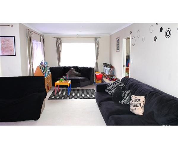  at 2 Cambrian Crescent, Flat Bush, Manukau City, Auckland