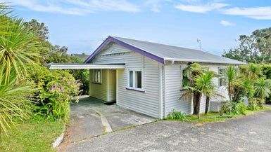  at 5 Lyons Avenue, Murrays Bay, Auckland