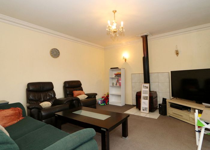  at 72 Melbourne Street, Windsor, Invercargill