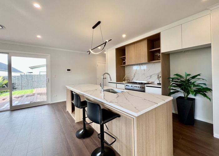  at 6 Henl Lane, Milldale, Rodney, Auckland