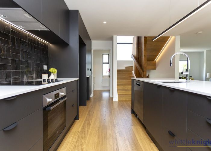  at 2/11 Carlton Mill Road, Merivale, Christchurch City, Canterbury