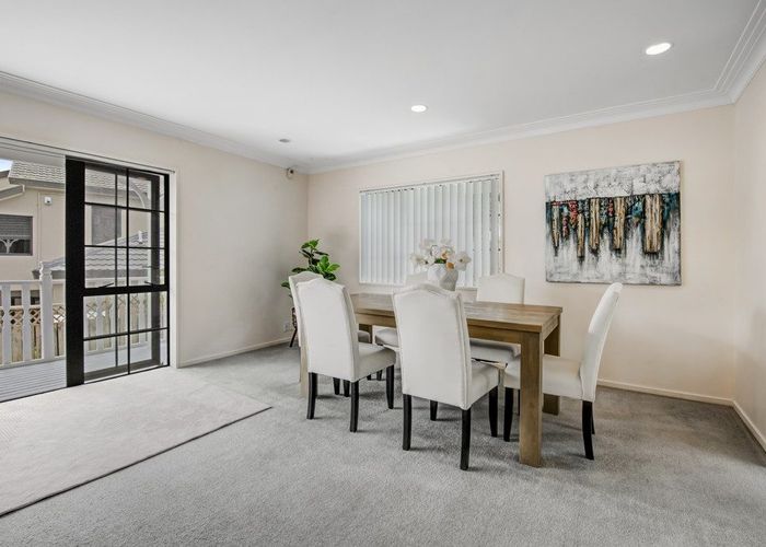  at 9 St Lucia Place, Unsworth Heights, North Shore City, Auckland