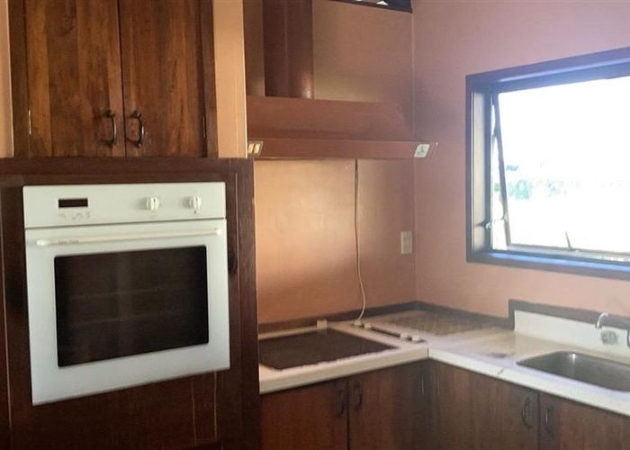  at 10 Oliver  Street, Kihikihi, Waipa, Waikato