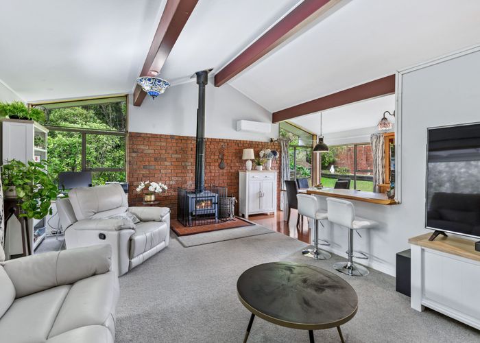  at 1109 Scenic Drive North, Swanson, Waitakere City, Auckland