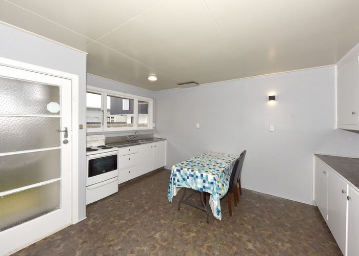  at 1/124 Huxley Street, Sydenham, Christchurch City, Canterbury