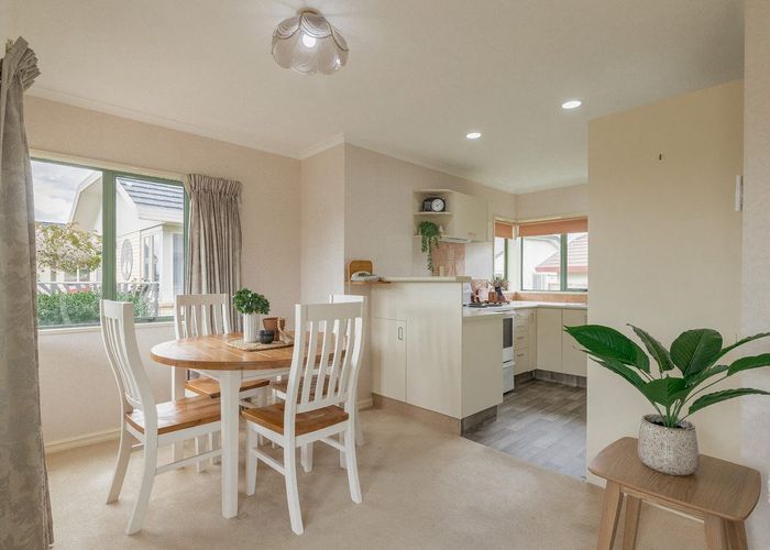  at 5 Royal Fern, Kelvin Grove, Palmerston North, Manawatu / Whanganui